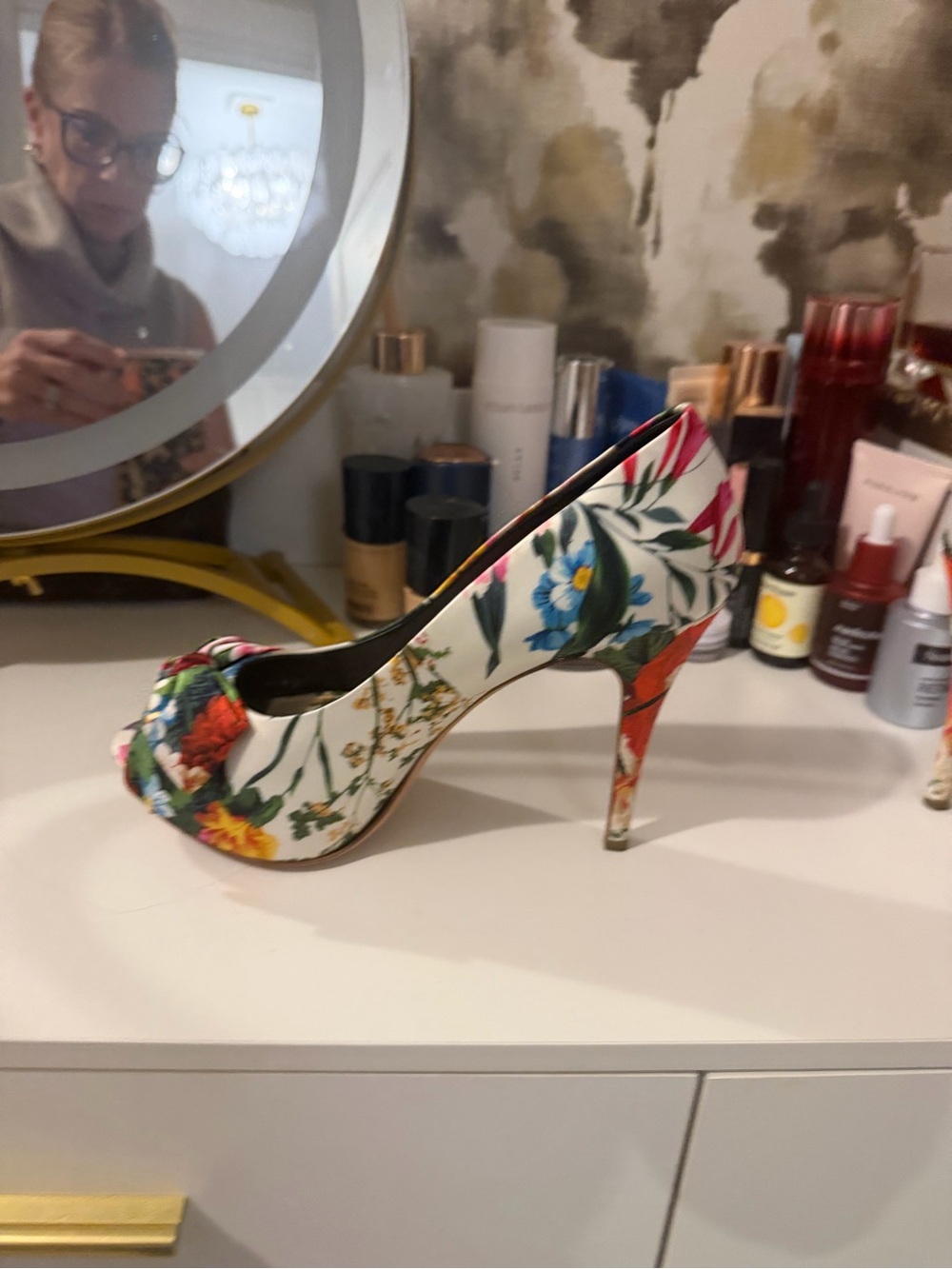Dolce & Gabbana White Floral Peep-Toe Bow Heels - Picture 5 of 10